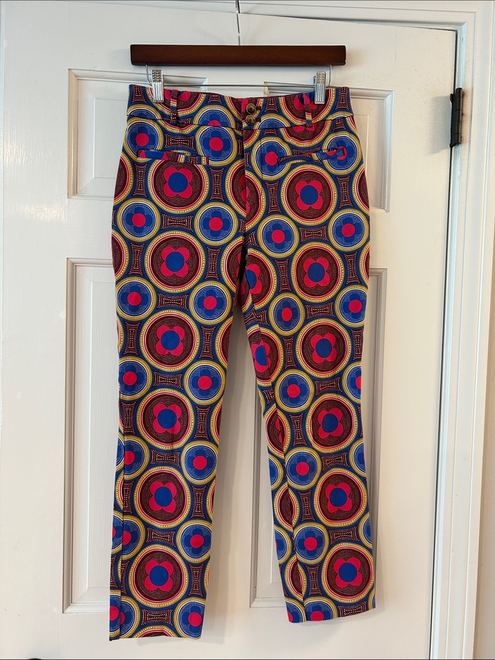 Anthropologie Women's Ankle Pants in Blue, Brown, and Red Floral Pattern